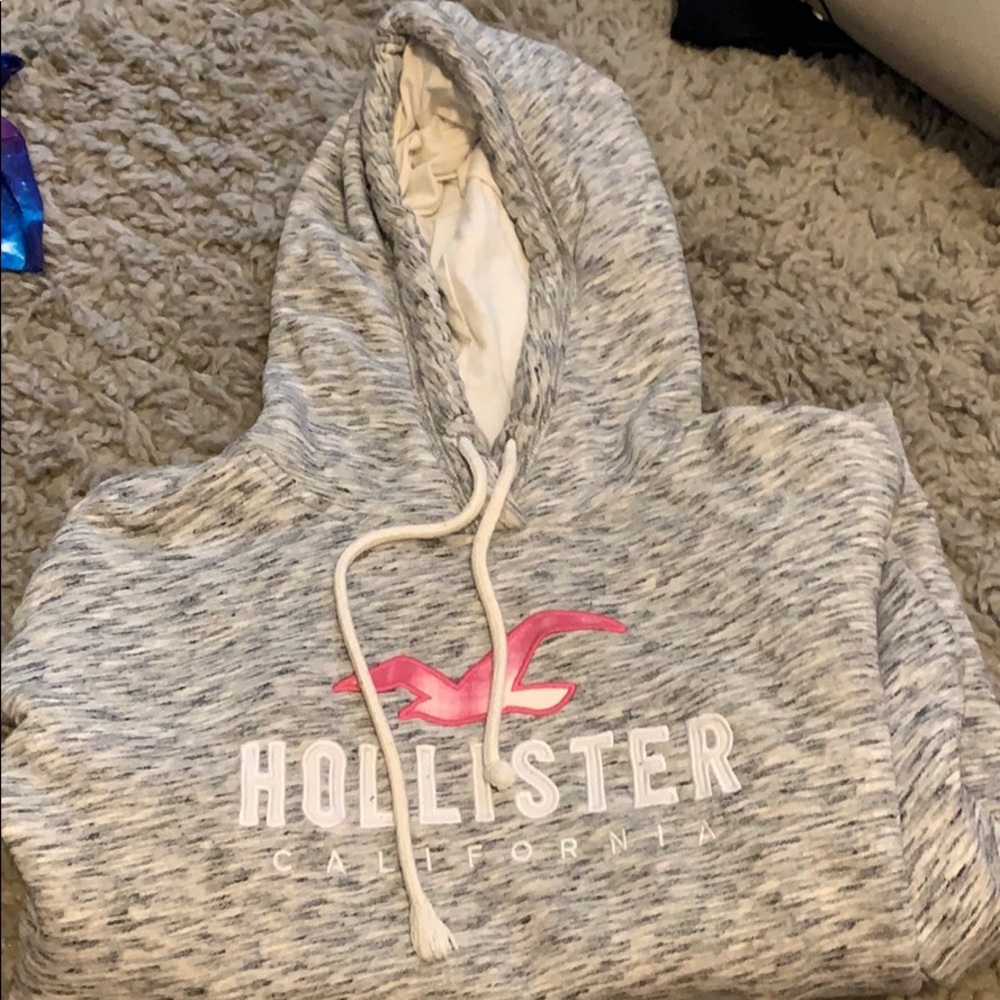 Hollister sweatshirt